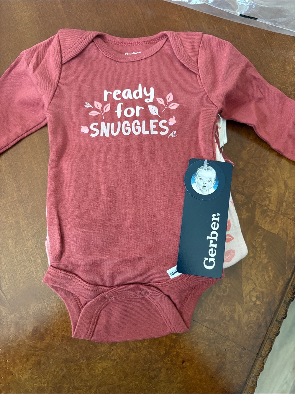 Gerber Dusty Pink Baby onesie with 'Ready for Snuggles Print 6 pack NWT